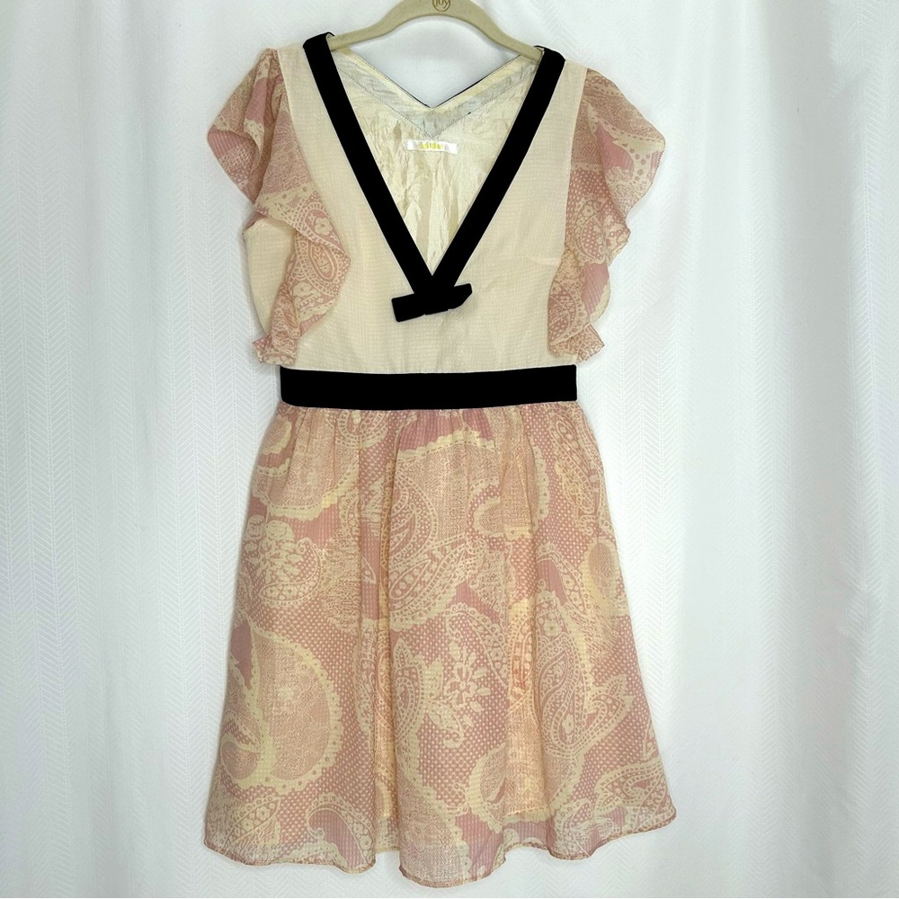 Snidel Twee feminine dress V neck midi short flutter sleeves pink cream